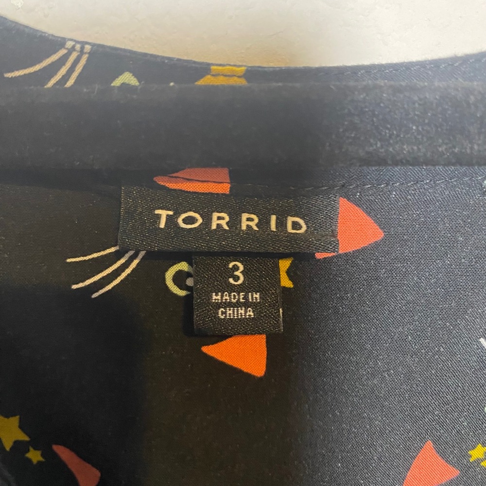 Torrid Black Babydoll‎ Sleeveless Black Blouse Womens 3 Cat Whimsical Novelty - Picture 3 of 11